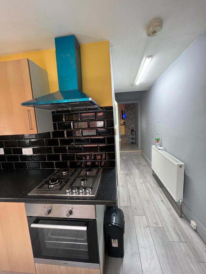 뉴캐슬어폰타인 Nuns Moor Fully Equipped Kitchen Free Parking Netflix 아파트 외부 사진